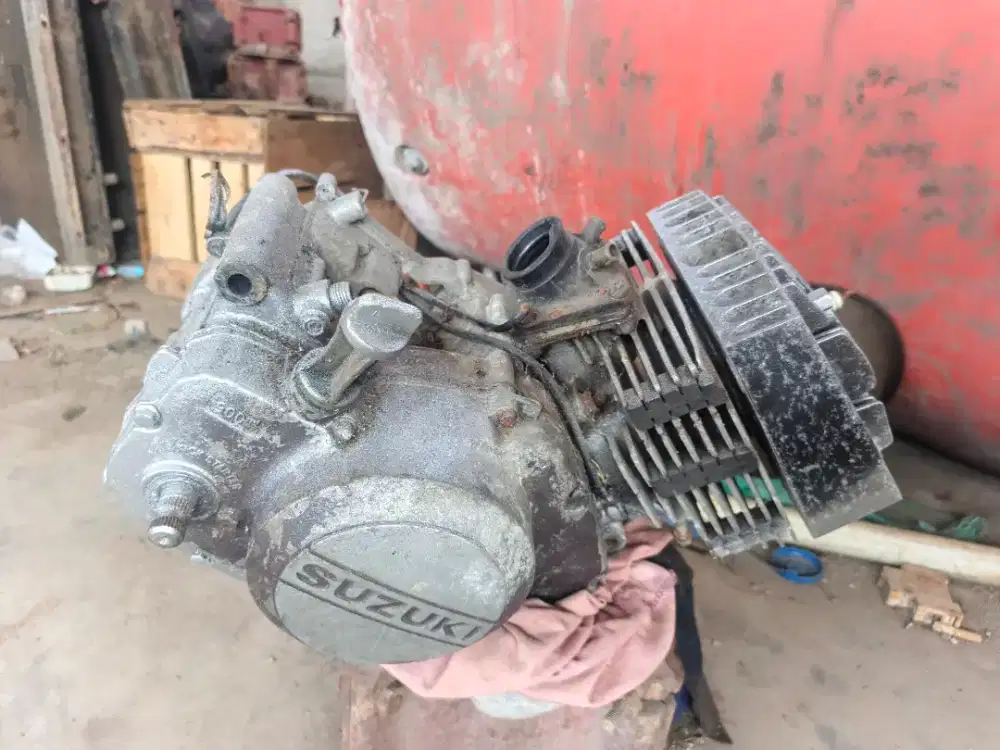Mesin Suzuki rgr