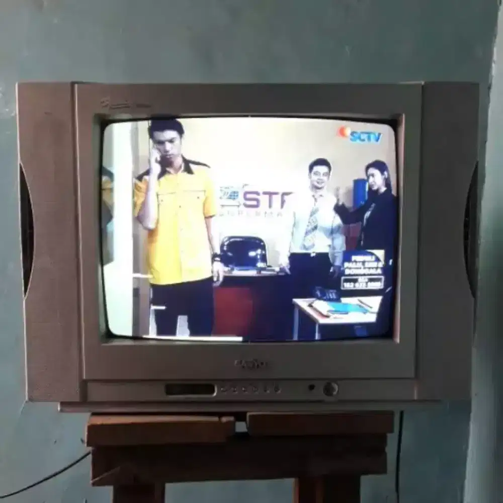 Tv 21 inch + setbox digital + antena siap pakai