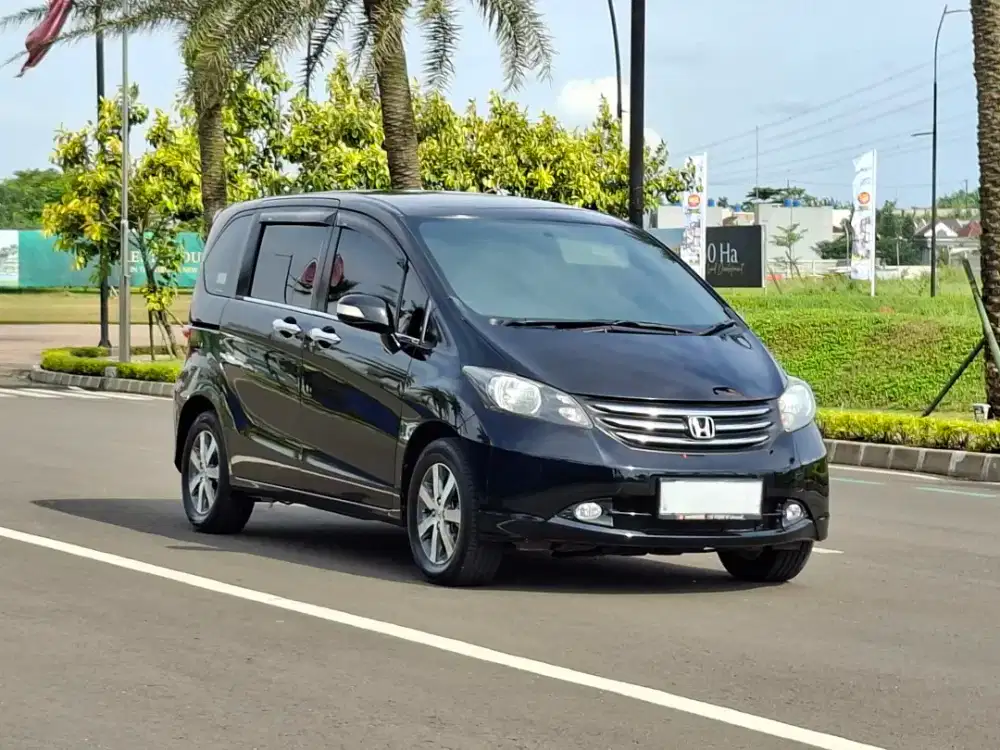 Tangan 1 Service Record Freed 1.5 E PSD Matic 2010 Hitam Siap Pakai