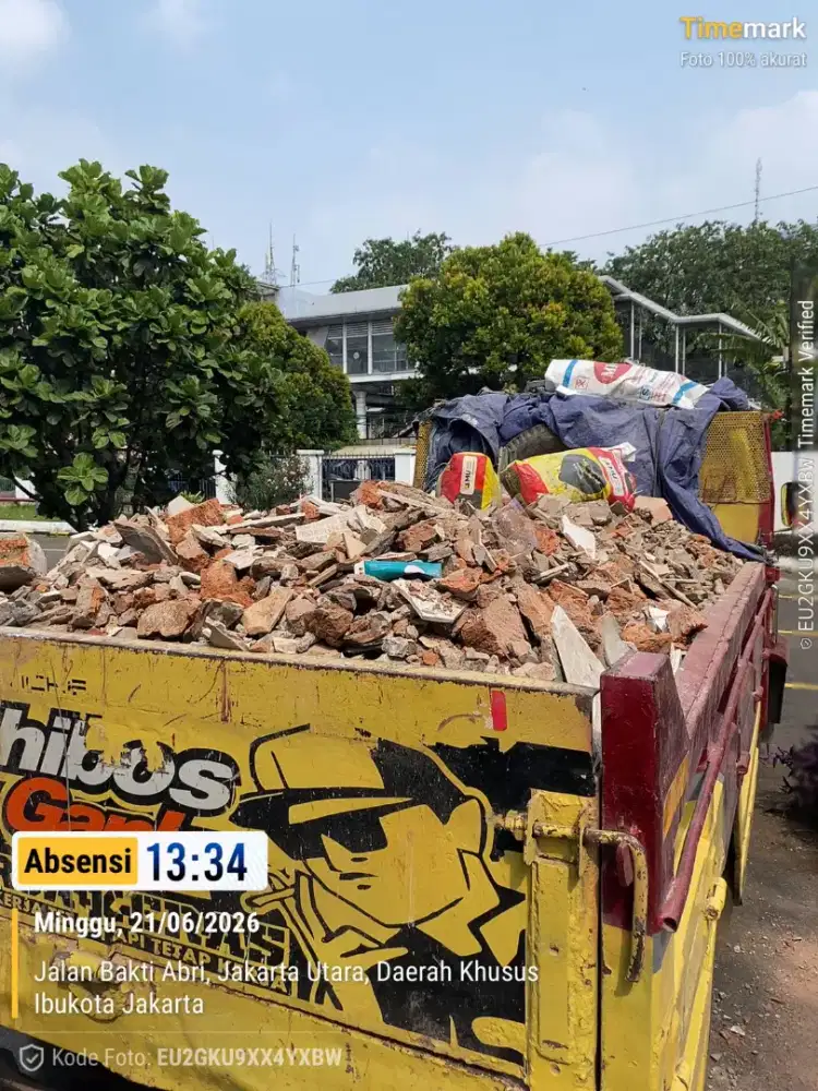 Jasa buang puing dan angkutan sampah