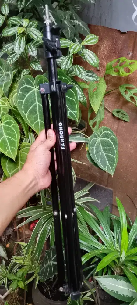 Dijual Lightstand merk Fanrong 6 pcs