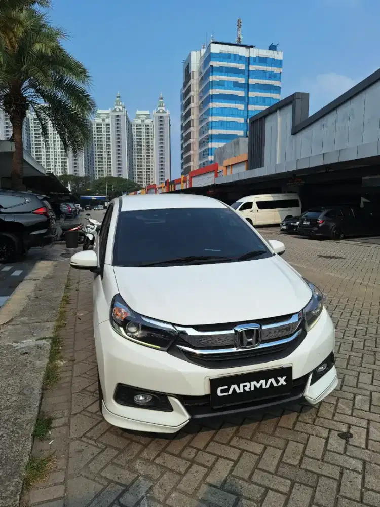 Honda Mobilio E Tahun 2021 Putih