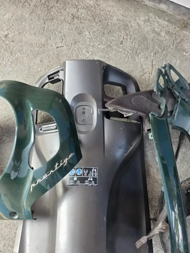 Cover motor scoopy prestige hijau