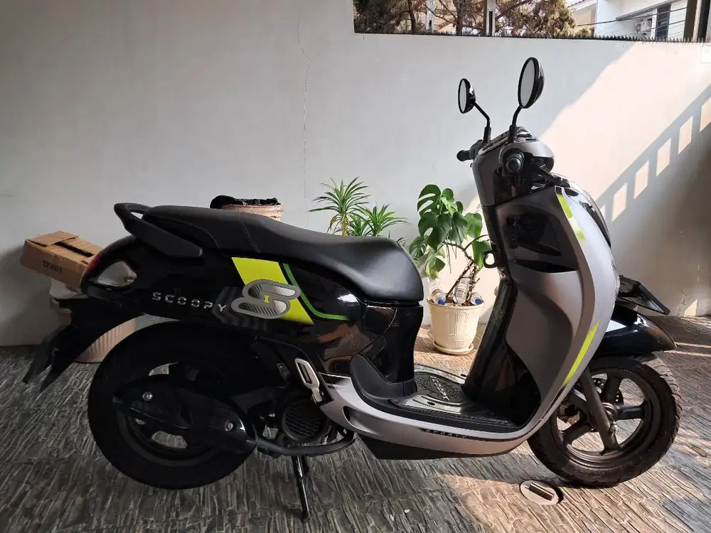 Jual scoopy energetic 07 /25 baru 8391 km