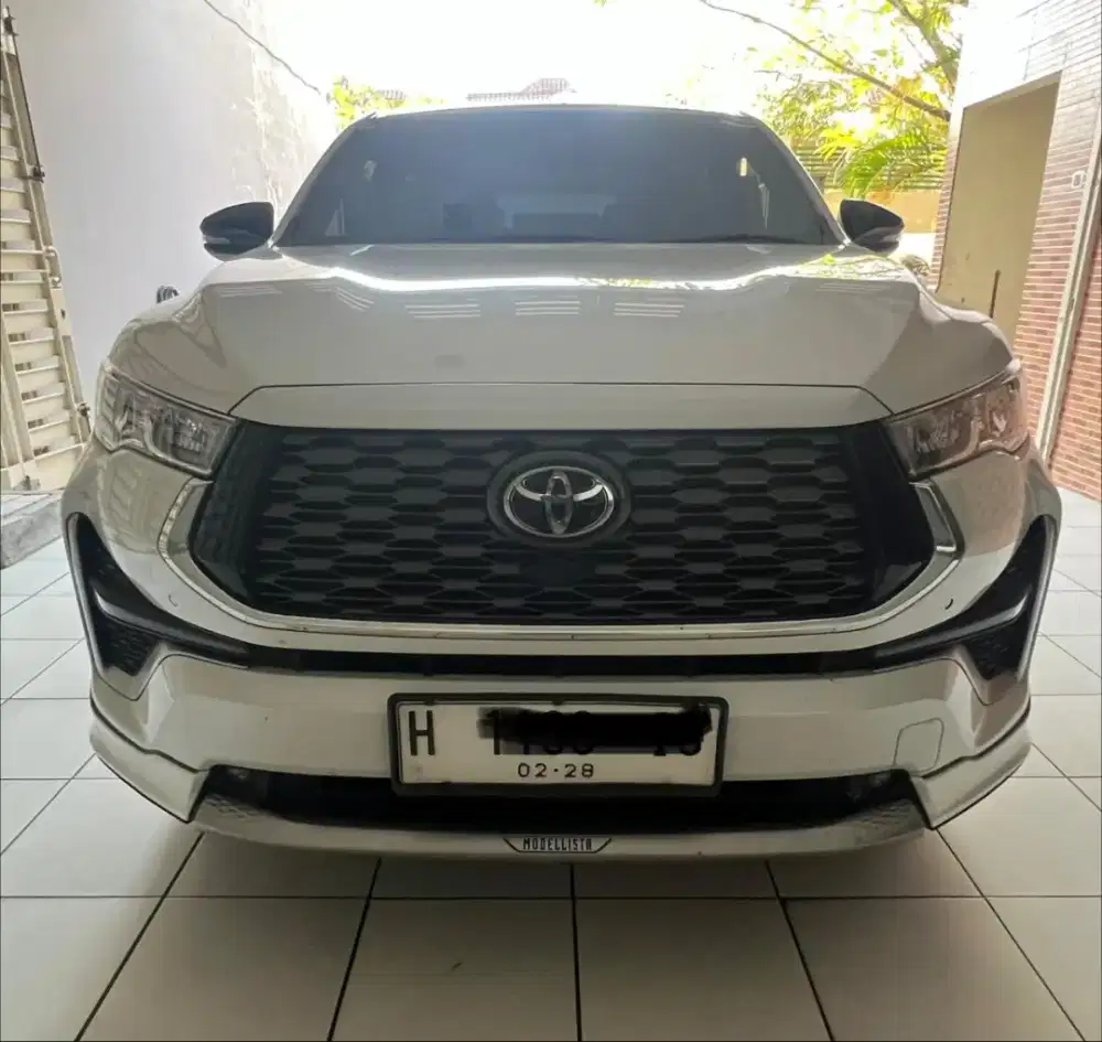 Zenix Q hybrid modelista 2022 putih istmw