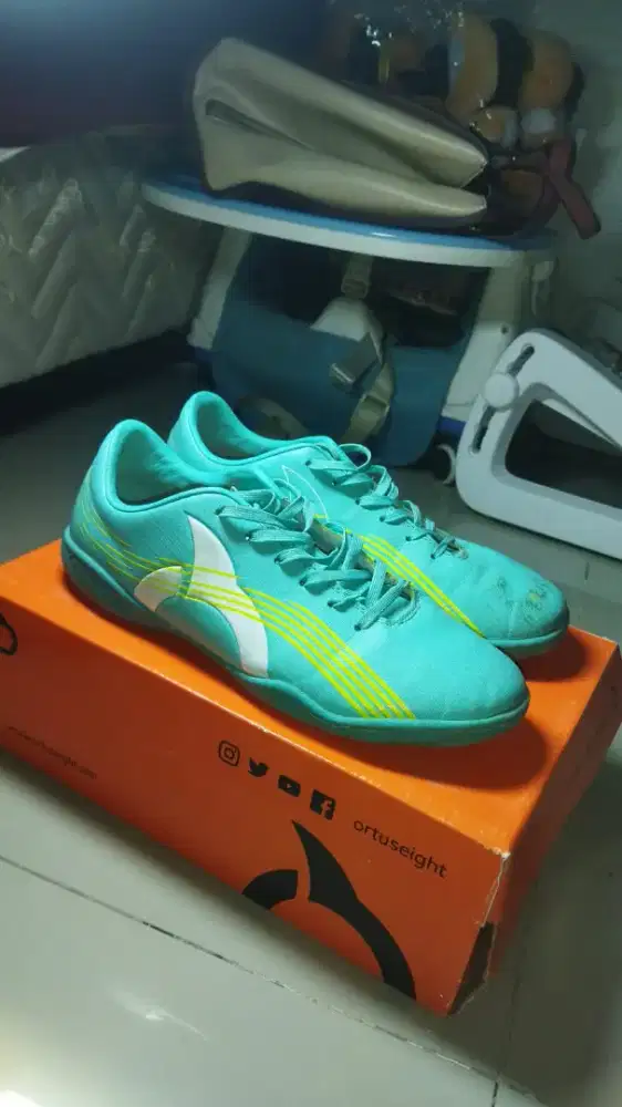 Sepatu Futsal ukuran 39