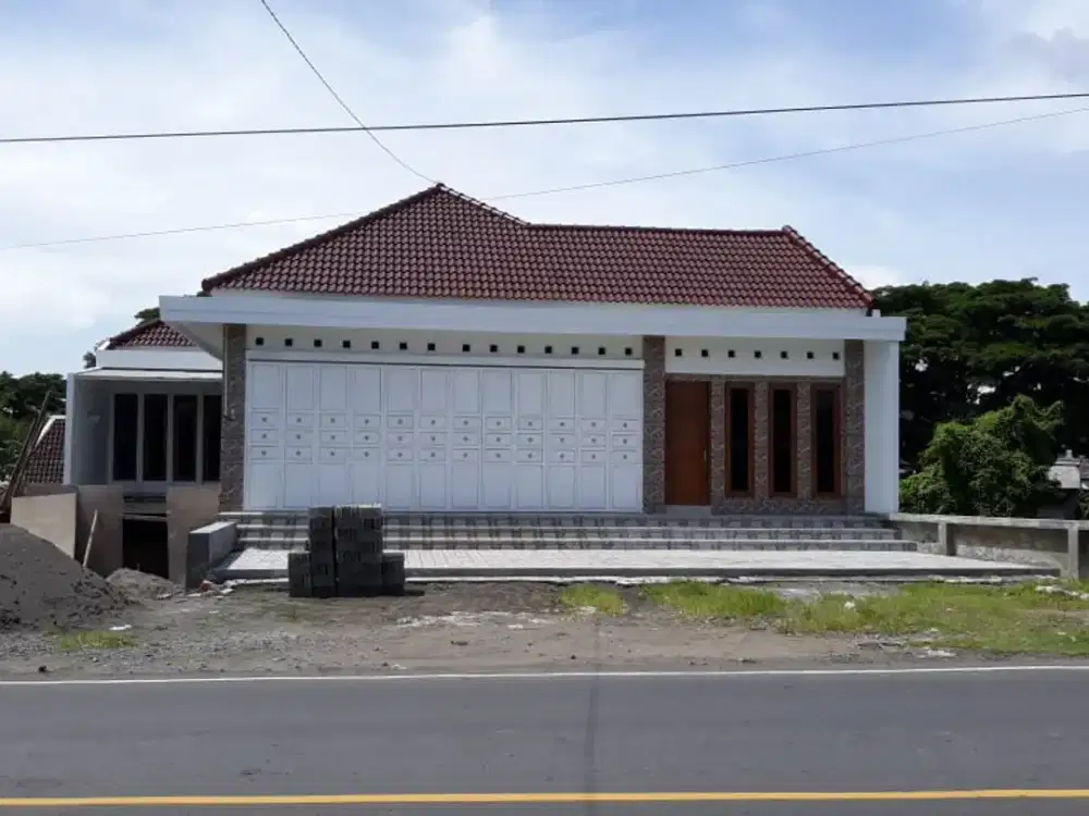Disewakan Ruko Cocok Untuk Kantor Dan Toko Lokasi Dekat JEC