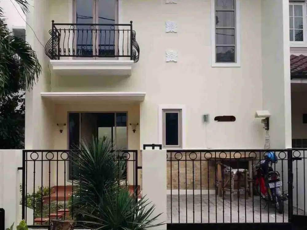 Di Jual Rumah Citra Grand Cluster Depan