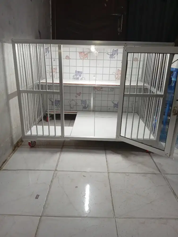 Kandang kucing alumunium