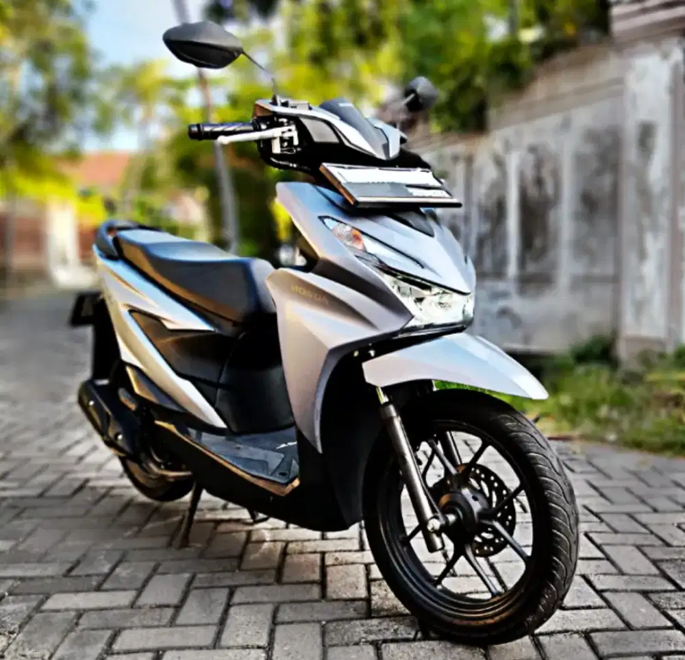 Beat Deluxe CBS ISS pmk 2025 seperti baru siap pakai