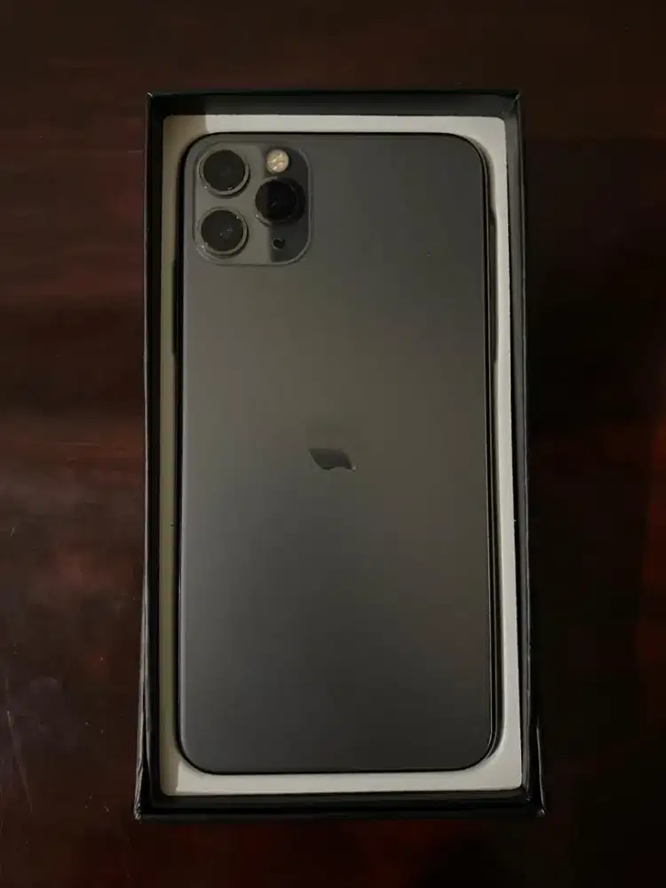 iPhone 11ProMax 256gb ID/A mulus no minus