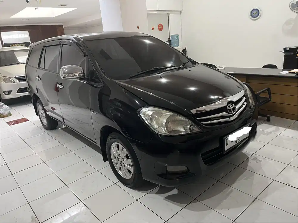 TOYOYA INNOVA G DIESEL 2010 MANUAL MT INOVA 2009/2011 non v SOLAR
