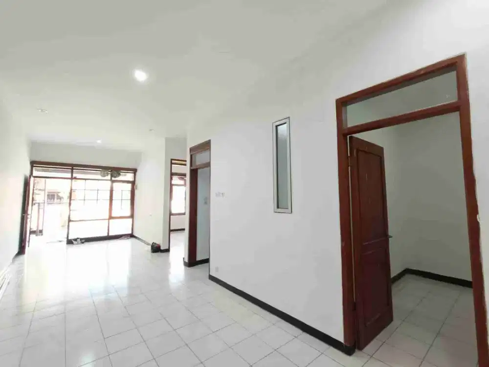 Disewakan Rumah Siap Huni Taman Kopo Indah