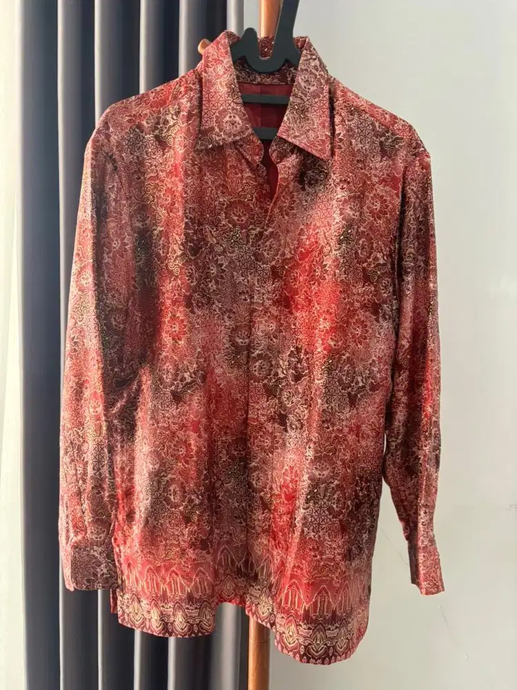Kemeja batik custom pria warna merah premium