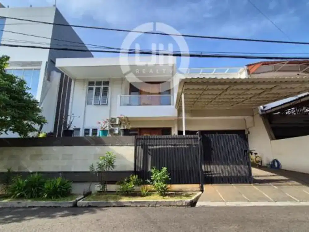 RUMAH DI JANUR ELOK AREA KELAPA GADING JAKARTA UTARA