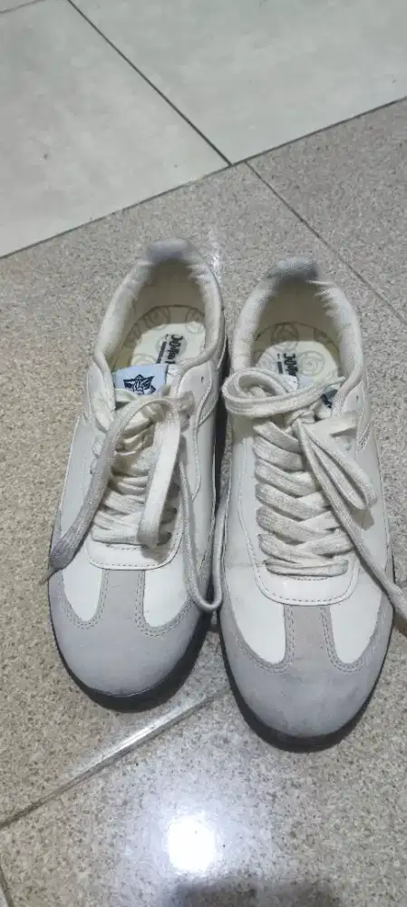 Jual sepatu aerostreet