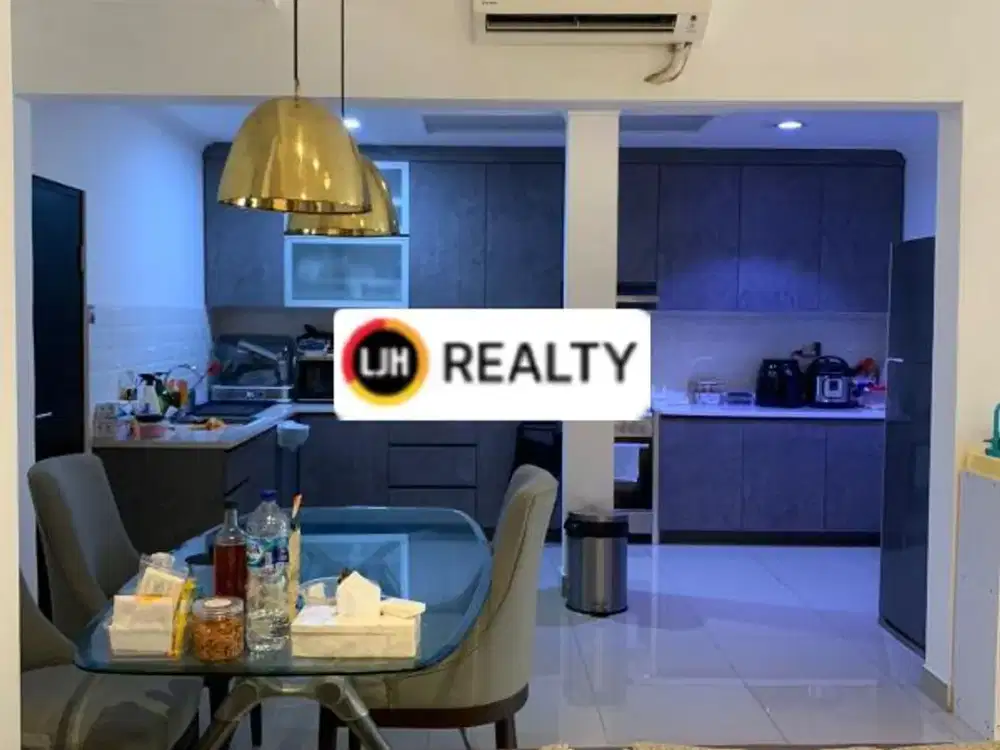 RUMAH BAGUS SUDAH TINGGI DARI JALAN LOKASI DI KELAPA PUAN TIMUR AREA KELAPA GADING