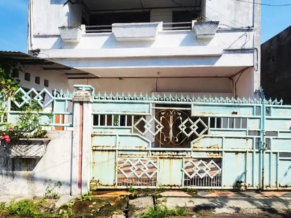 Rumah 2 Lantai di Jalan Petojo Sabangan III, Gambir, Jakarta Pusat