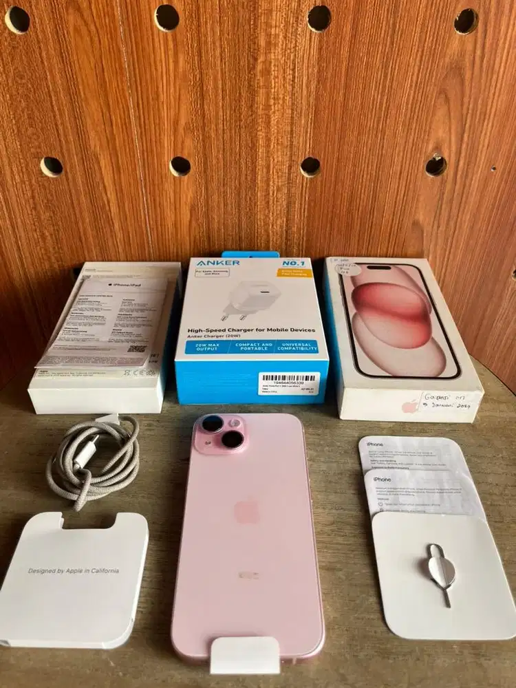 Second iBox Garansi On iPhone 15 128Gb Pink