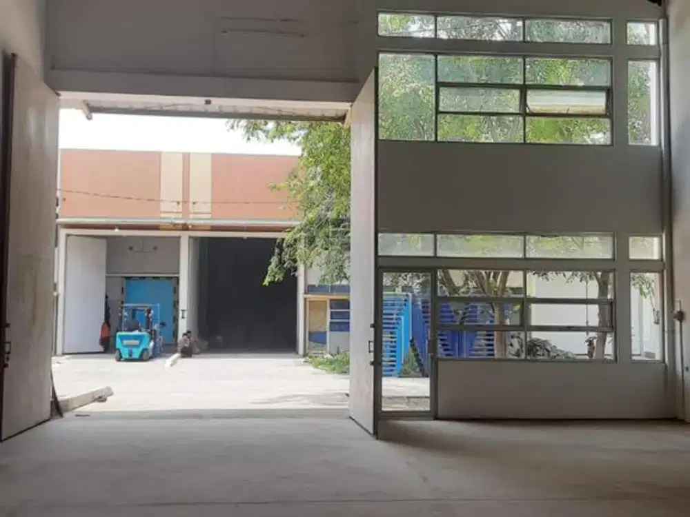 Di Sewa Gudang di Komp. Gudang Kamal Bisnis Center