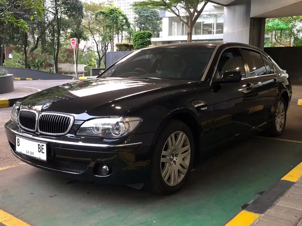 BMW 730Li Automatic 2004 Hitam
