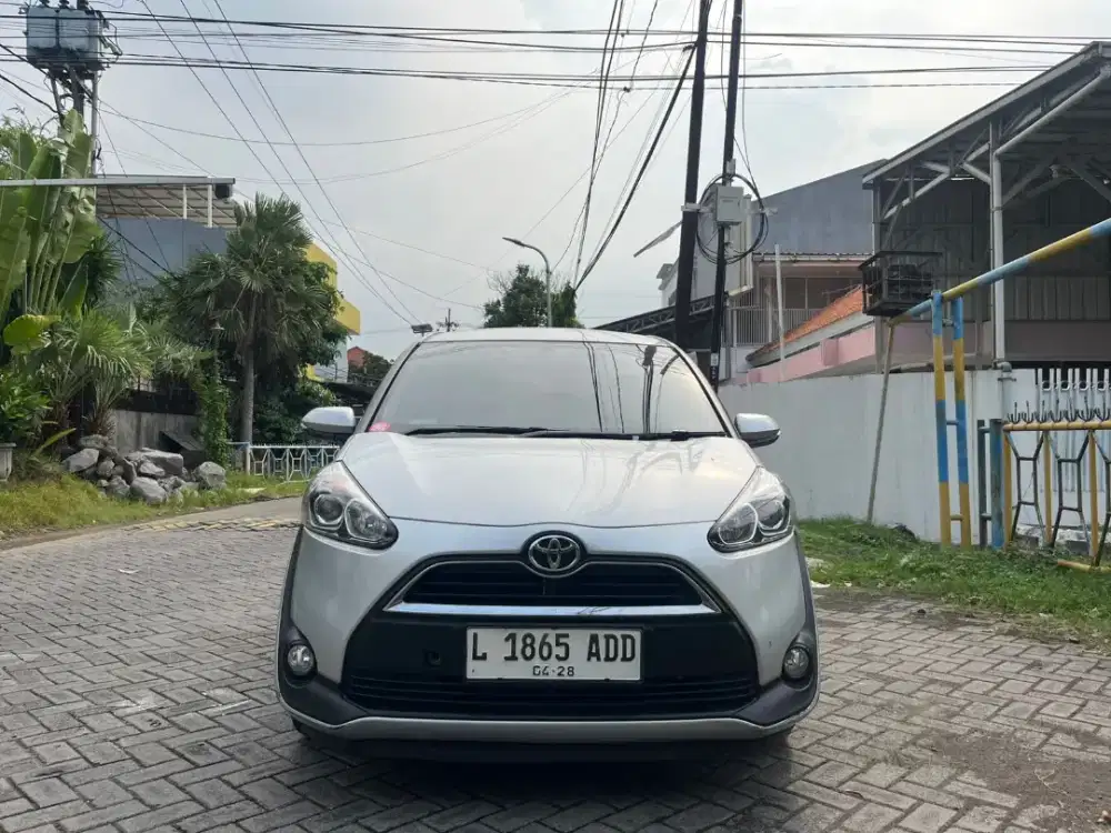 SIENTA V 1.5 MATIC 2018 LowKM