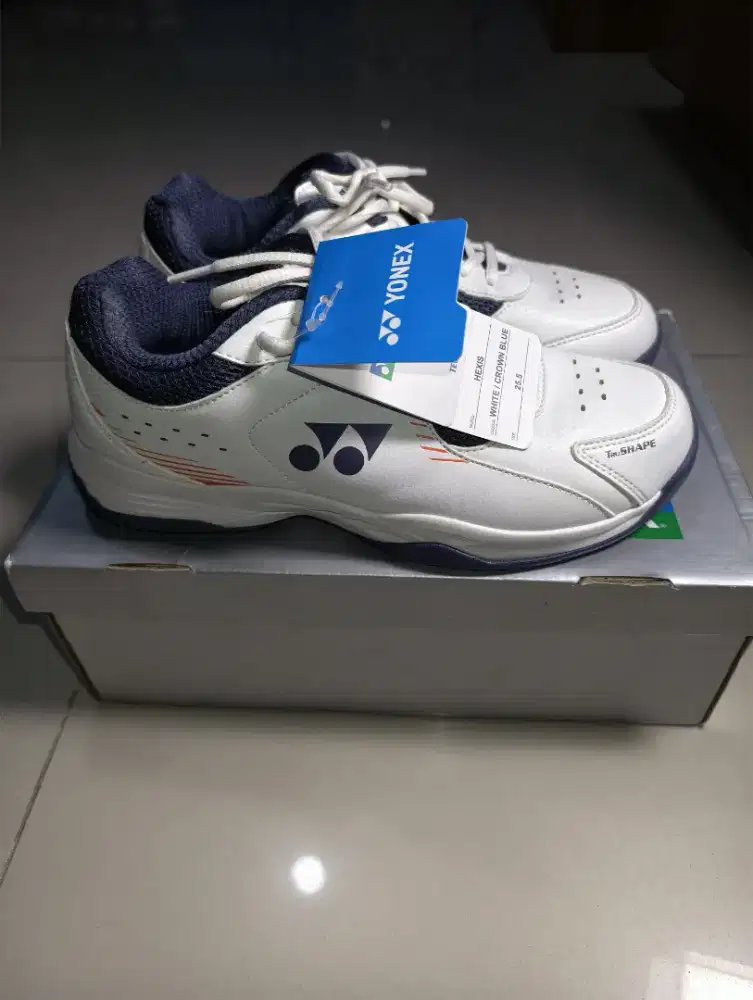 Sepatu YONEX HEXIS white / crown blue