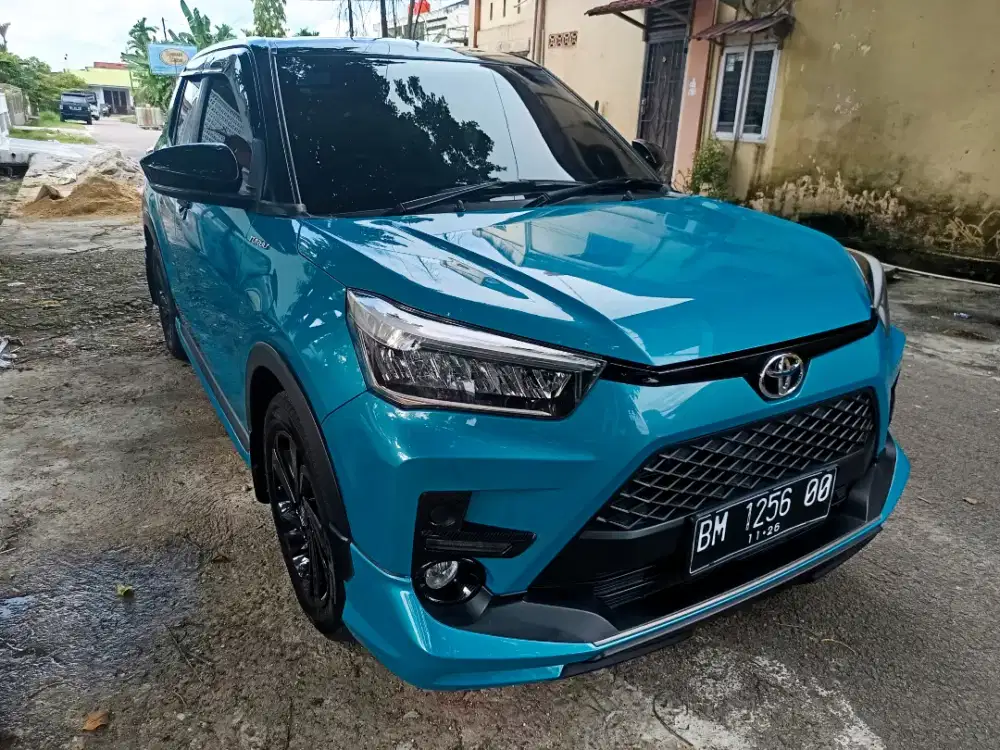 Toyota raize two tone 1,0 turbo 2021 kondisi super
