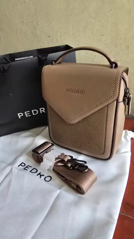 Tas slempang PEDRO