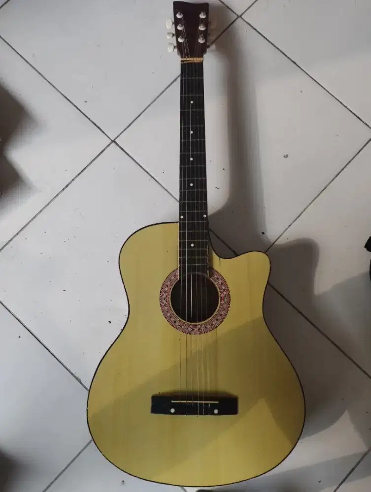Di Jual Cepat Gitar Yamaha FG 310