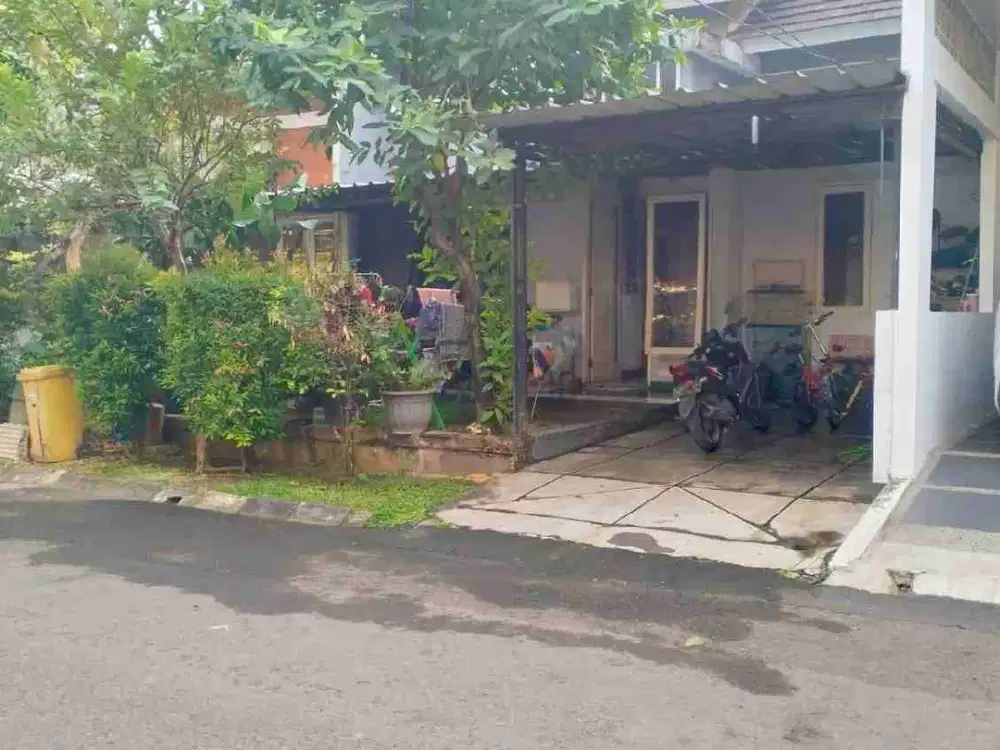 Rumah Dalam Komplek Jatimakmur