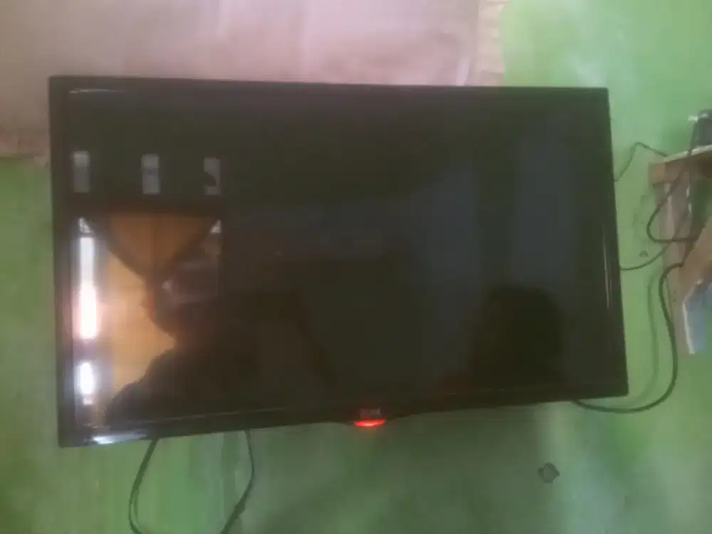 Merek LG 32 inch no minus