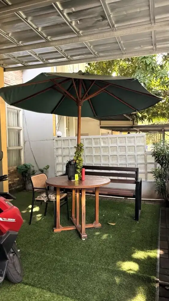 Dijual meja dan bangku taman