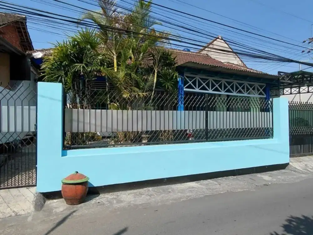 DIJUAL Rumah Terawat Kondisi Bagus Bersih Ada Laundry Area Siap Huni Lingkungan Asri dan Tenang Lokasi Strategis Dekat Pusat Kota dan Pasar di Sukun