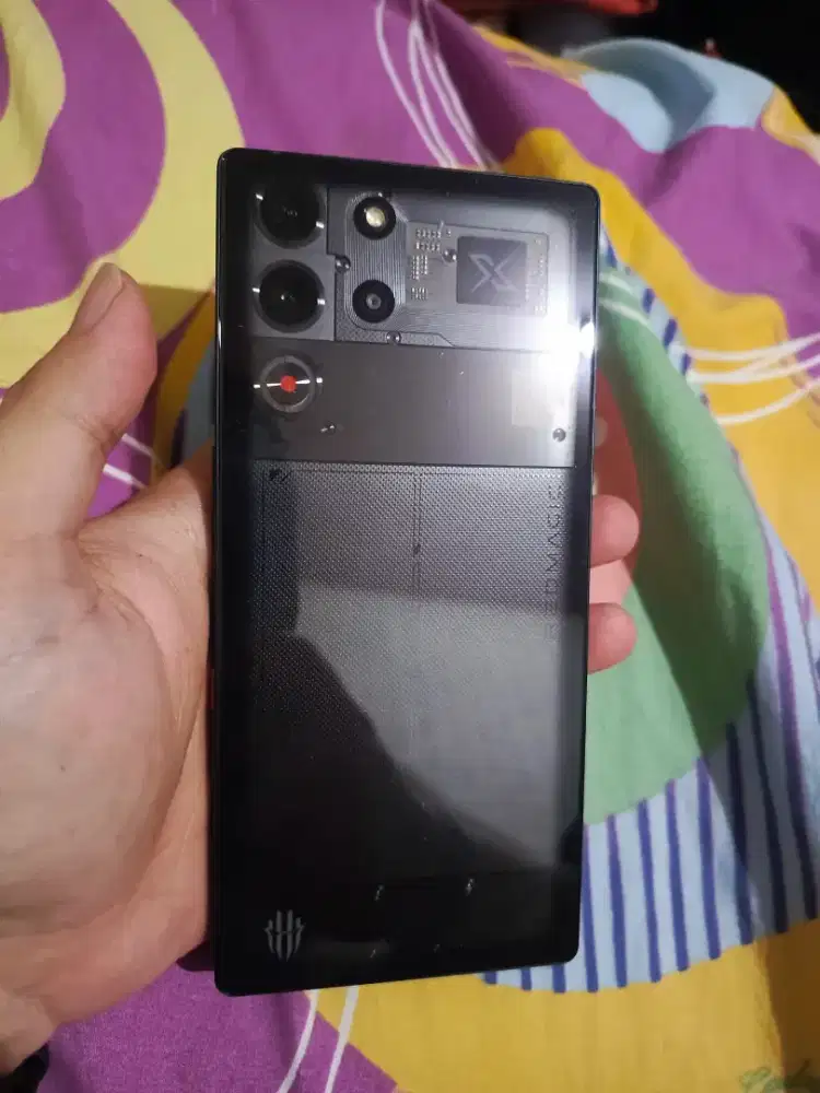 REDMAGIC 10 PRO + 24 GB/1TB, Snapdragon 8 gen elite. GAMING FLAGSHIP
