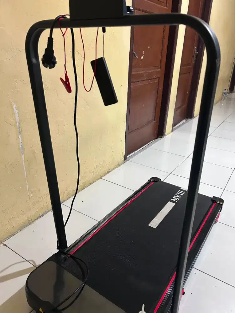 * di jual treadmill merk MY_HI