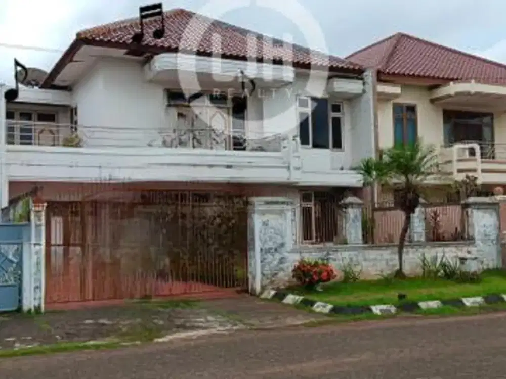Rumah 2 Lantai di Taman Modern, Cakung, Jakarta Timura