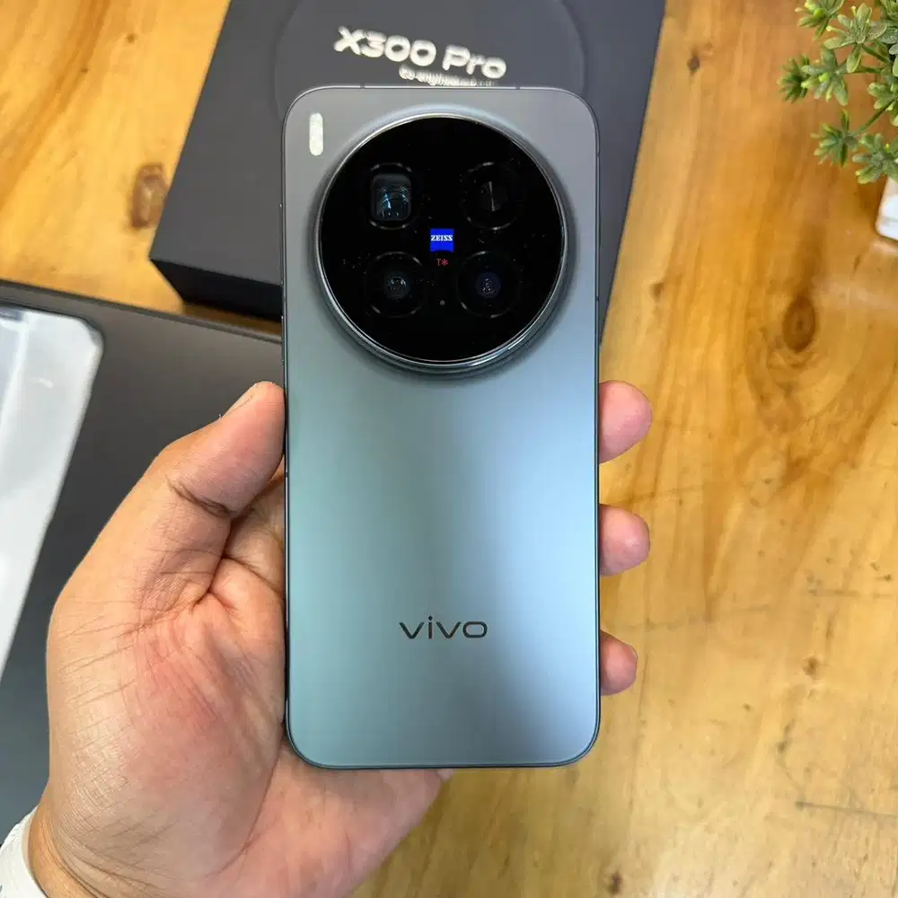 vivo x300 pro 5G 16/512GB Black Super Mulus Garansi 2thn des 2027