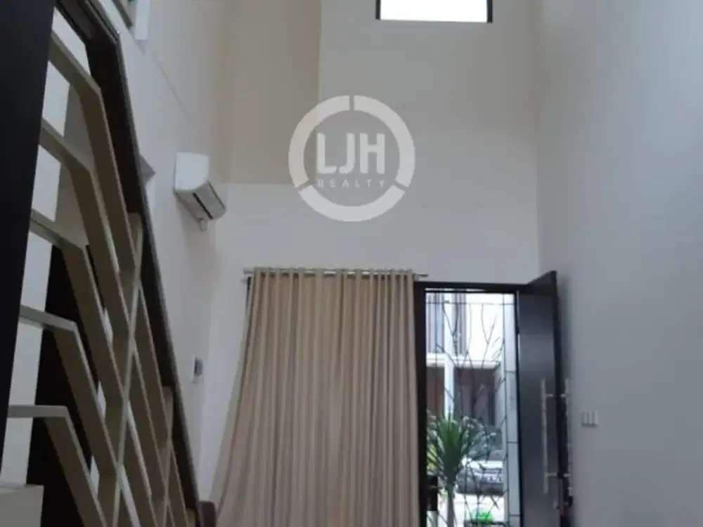 Rumah 2 Lantai Mezanine Siap Huni di JGC Cluster Shinano, Cakung, Jakarta Timur