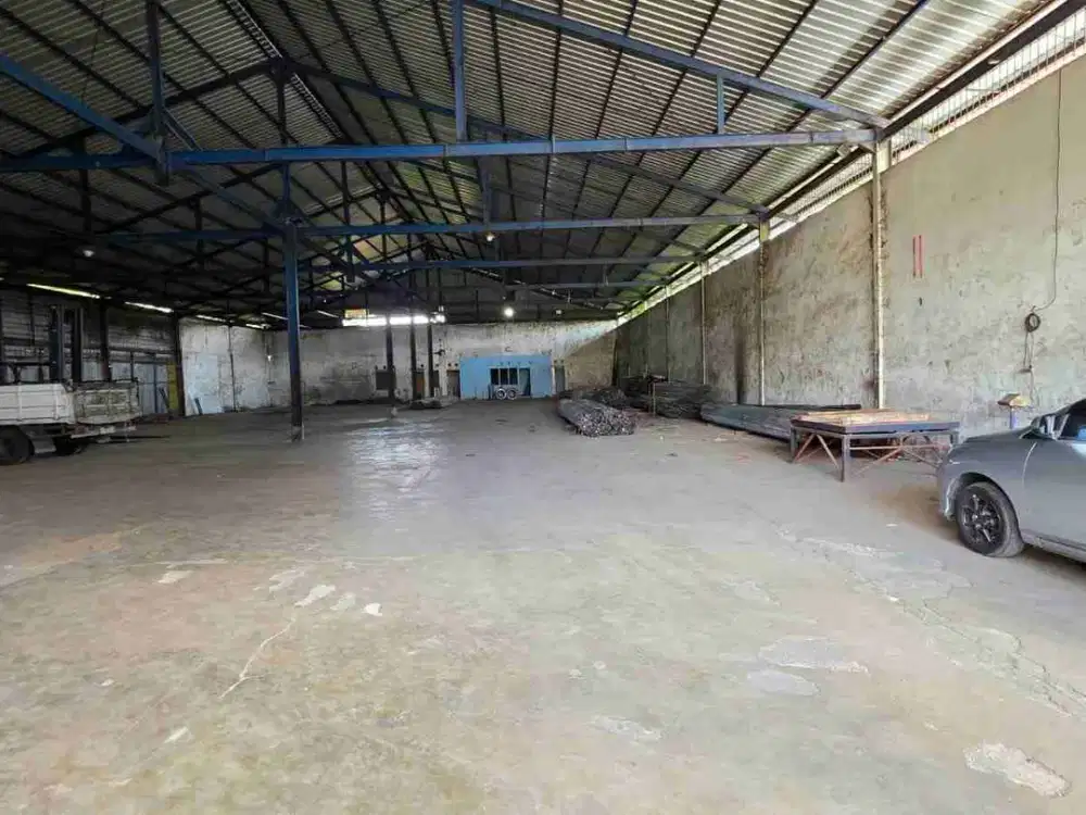 KOMERSIAL TERMURAH
GUDANG SIAP PAKAI Di Menganti - Gresik

Dekat Pintu Tol
Kontainer 40ft
Row Jalan Lebar

LT 3.300 m² - Lebar 25
LB 1.000 m²
Hadap Barat
Surat SHM

Price Rp 12 M nego