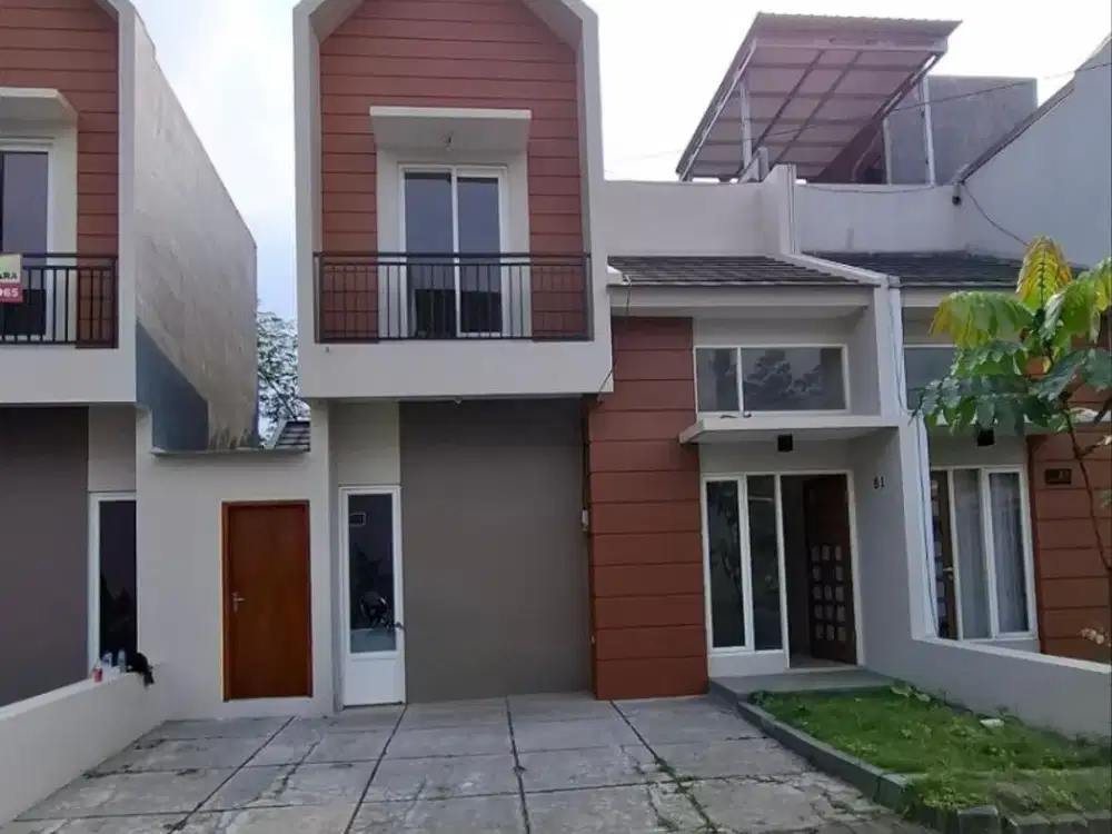 Dijual Rumah Baru Dekat Exit Tol di Pinehome Kedungkandang Malang