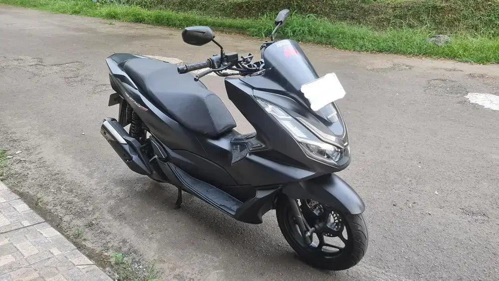 HONDA PCX 160 CBS - SECOND SURAT LENGKAP - TANGAN PERTAMA- PAJAK HIDUP