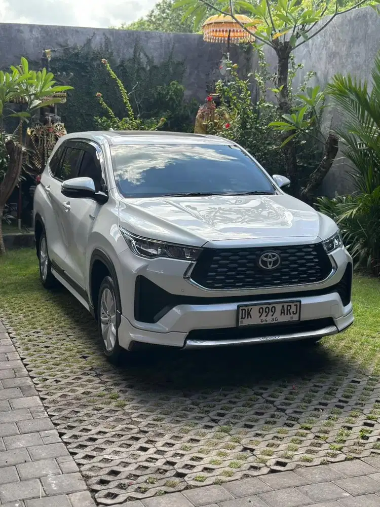 INNOVA ZENIX V HYBRID 2025 MODELISTA ASLI BALI LOW KM