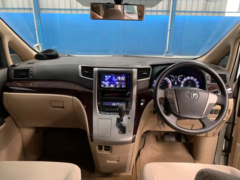 Toyota Vellfire 2013 Bensin