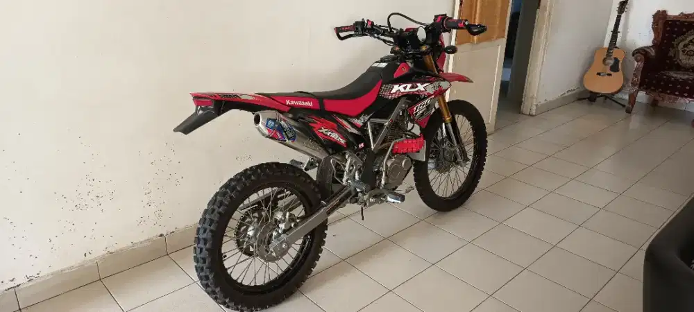 Dijual KLX 150 cc jarang Pakai full modif