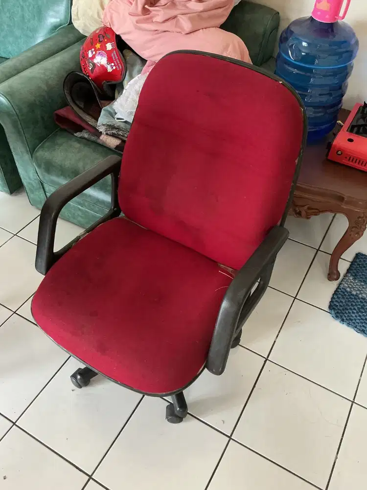 Kursi kerja kantor