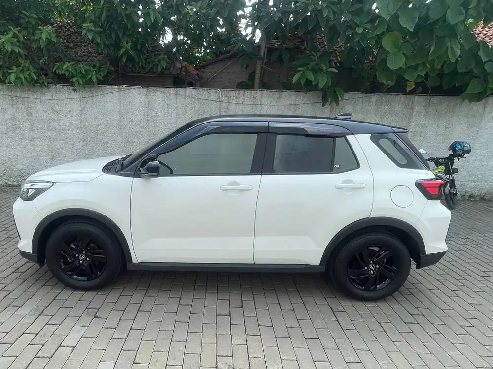 For sale Daihatsu Rocky x 2024