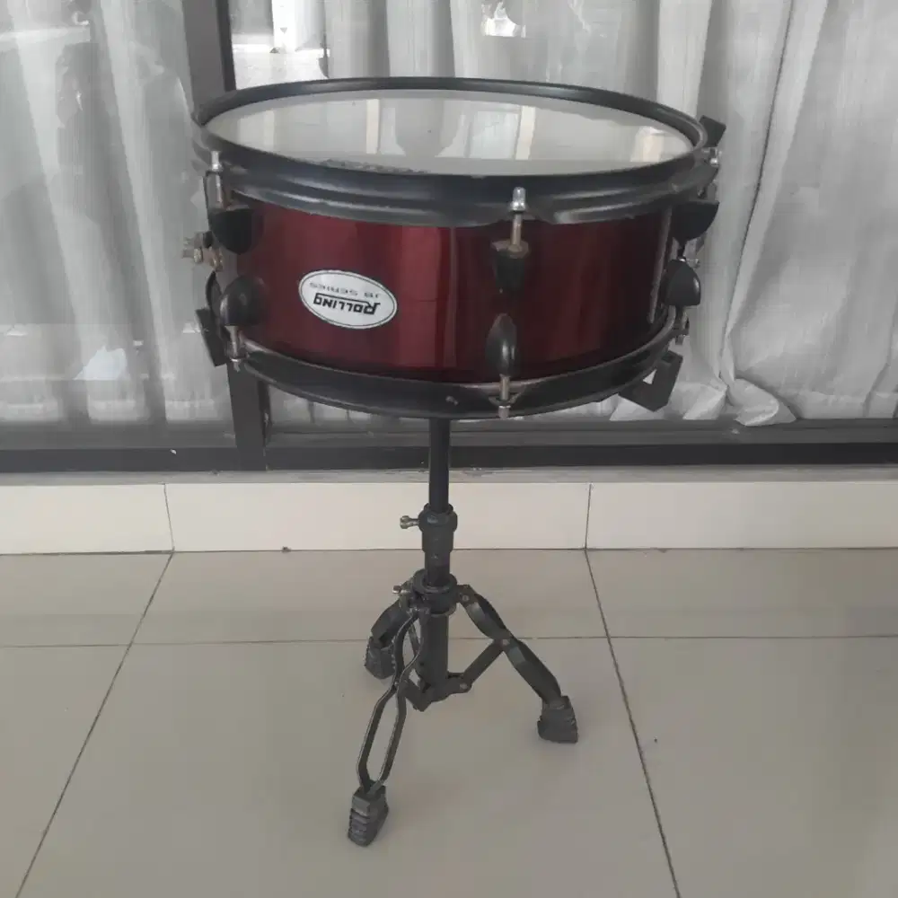 SNARE DRUM ROLLING DAN STAND
