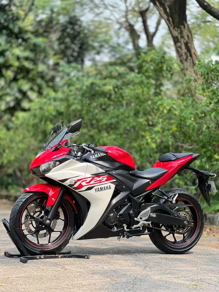 YAMAHA R25 OLD 2015 MERAH KM 11K PAJAK HIDUP SIAP RIDING