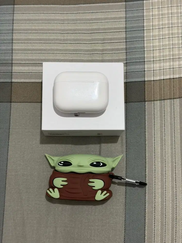 AIRPODS PRO GEN3 SECOND LIKE NEW JARANG PAKAI